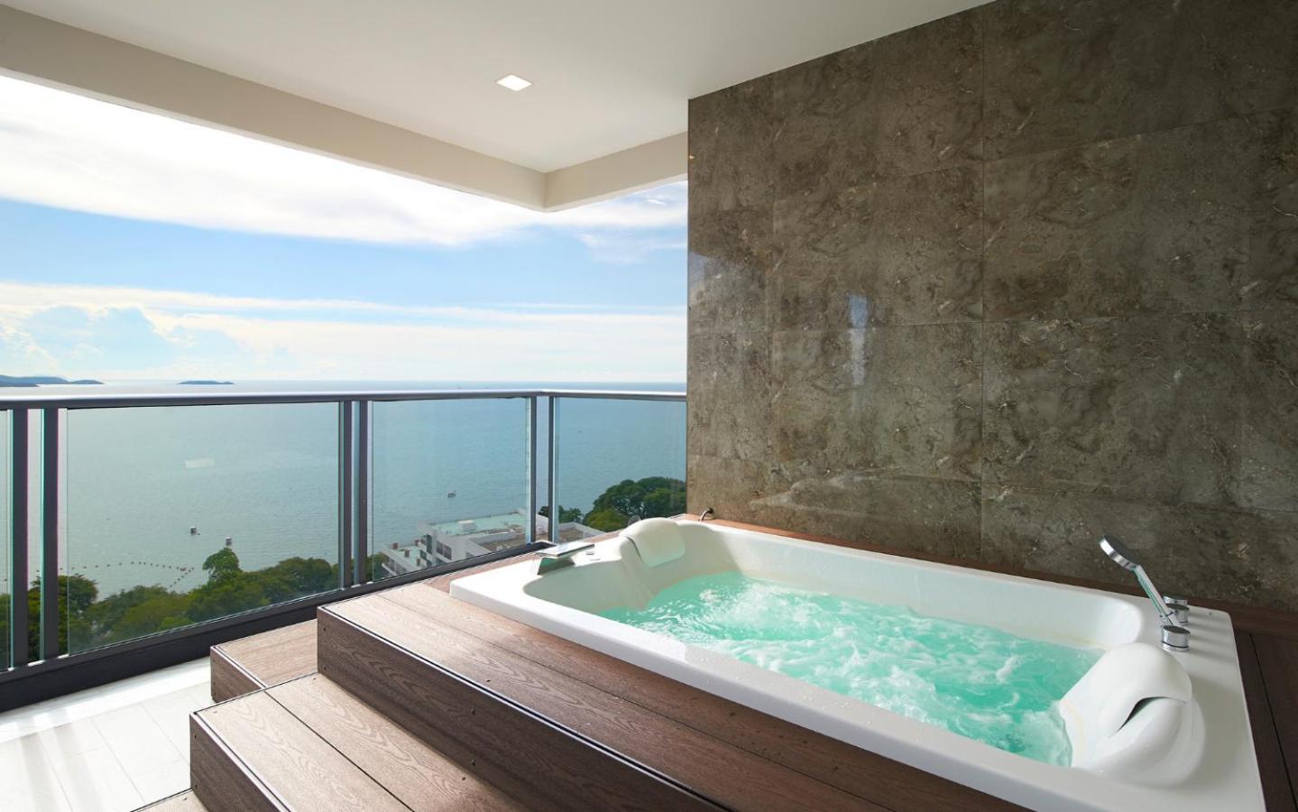The Elysium Pratumnak Pattaya - By Shg Aparthotel Exterior photo