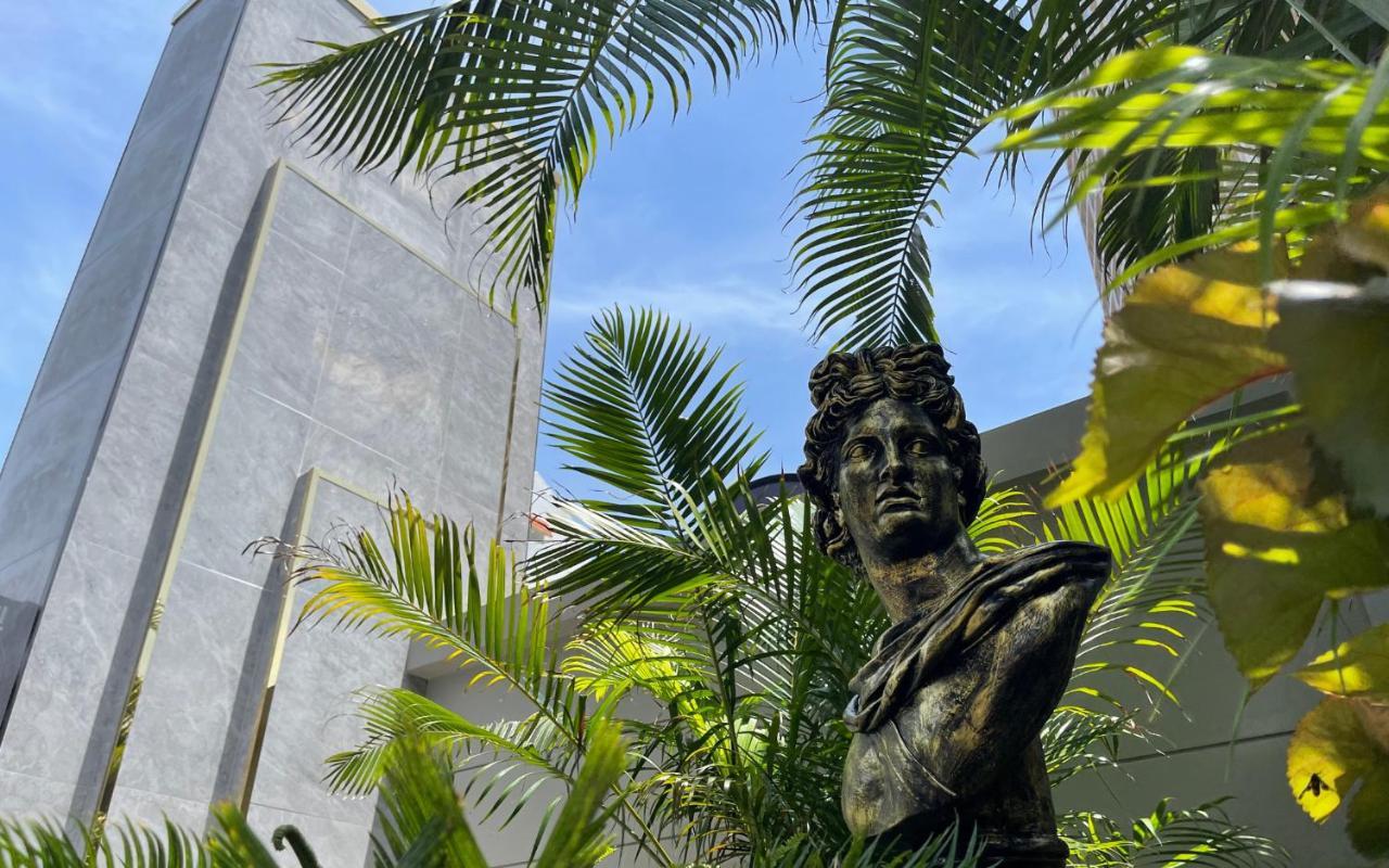 The Elysium Pratumnak Pattaya - By Shg Aparthotel Exterior photo